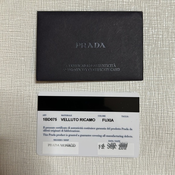 🔥SOLD🔥Prada Trompe L’oeil Velvet Cahir Bag -Fuchsia WITH ENTRUPY COA! - Picture 12 of 13